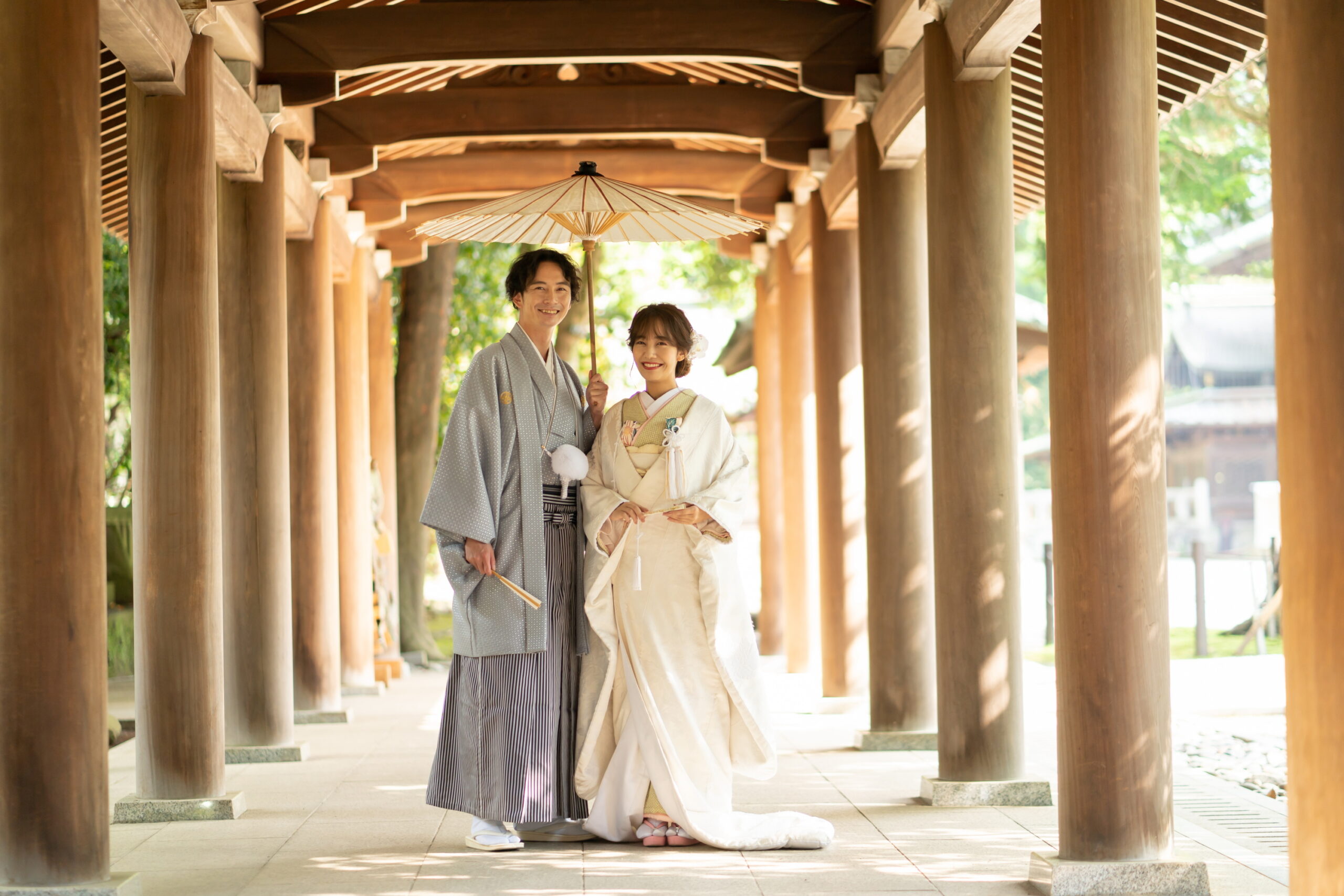 歴史と⾃然に包まれた三嶋大社での感動の神前式